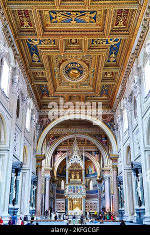 Rom Latium Italien. Die Archbasilika Kathedrale des Heiligsten Erlösers und der Heiligen Johannes der Täufer und Johannes der Evangelist im Lateran ist eine Kathol Stockfoto