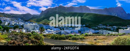 Gran Canaria (Gran Canaria) Insellandschaft - spektakuläre Aussicht auf Agaete Stadt und Puerto de las Nieves, Kanarische Inseln in Spanien Stockfoto