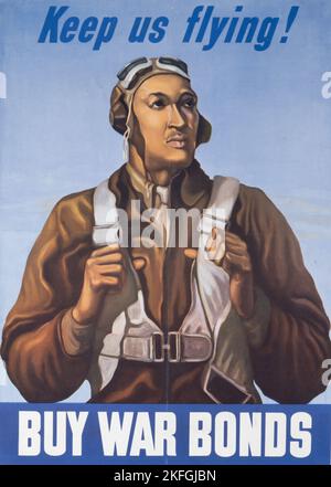 Fliegen Sie weiter! Kaufen Sie Kriegsanleihen, ca. 1940 - 1945. Stockfoto
