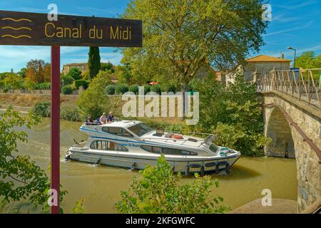 Der Canal du Midi in Roubia im Departement Aude in Südfrankreich Stockfoto