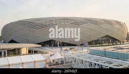 Doha, Katar - Oktober 10,2022: Das Education City Stadium ist ein Fußballstadion, das sich in Al Rayyan, Katar, befindet und rechtzeitig für die Fußballsaison errichtet wurde Stockfoto