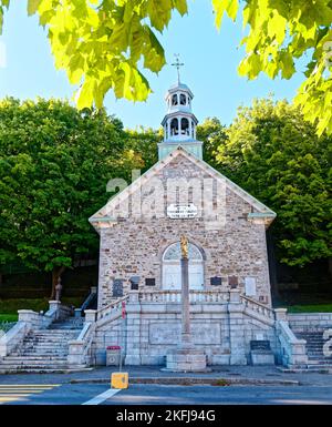QUEBEC CITY, KANADA - 5. September 2022: Die Basilika Sainte-Anne-de-Beaupr liegt am St. Lawrence River östlich von Quebec City, Kanada, und Stockfoto