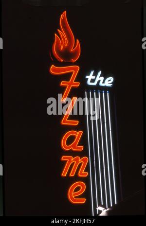 The Flame, Neon-Schild, Bar-Restaurant in der Nähe von San Diego, CA Stockfoto