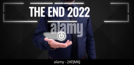 Handschrift unterschreiben das Ende 2022. Internet-Konzept Happy New Year Final Days of 2022 Resolutions Feier Stockfoto