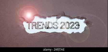 Textbeschriftung zur Darstellung von Trends 2023. Business Showcase im kommenden Jahr die vorherrschende Tendenz wird online ausführlich diskutiert Stockfoto
