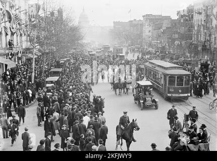 Frauenwahlrecht - Wanderer, die aus New York kommen, 1913. Stockfoto