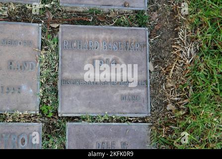 Los Angeles, California, USA 16.. November 2022 das Grab des Schauspielers Richard Basehart im Pierce Brothers Westwood Village Memorial Park am 16. November 2022 in Los Angeles, Kalifornien, USA. Foto von Barry King/Alamy Stockfoto Stockfoto