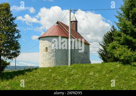 Našice waren eine Spende von Ban Jula, einige Zeit vor 1230. Die Templer haben wahrscheinlich die Kirche St. Martin auf diesem Anwesen selbst gebaut. Stockfoto