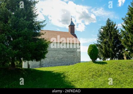 Našice waren eine Spende von Ban Jula, einige Zeit vor 1230. Die Templer haben wahrscheinlich die Kirche St. Martin auf diesem Anwesen selbst gebaut. Stockfoto