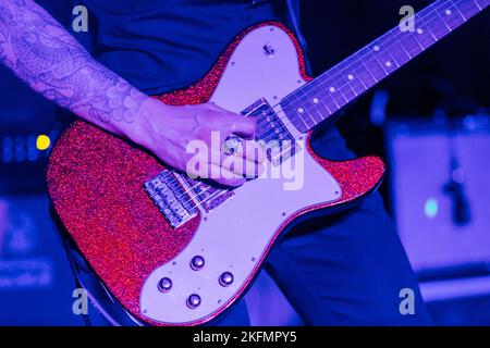 Das Hochzeitsgeschenk - live im Konzert im Aquarium, Lowestoft, Suffolk - am 9. Dezember 2016 Stockfoto