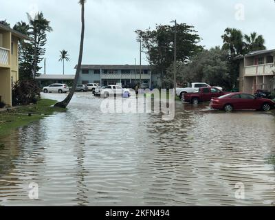 KEY WEST, Florida (Sept 28, 2022) Flutung durch den Sturmaren Ian trifft Naval Air Station Key West, 28. September. Stockfoto