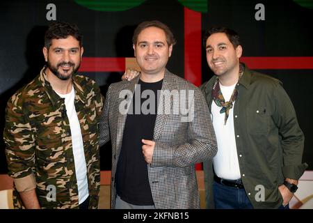 Mailand, Italien. 19.. November 2022. Mailand, TV-Show 'TV Talk' - die Zwillinge von Guidonia Kredit: Unabhängige Fotoagentur/Alamy Live News Stockfoto