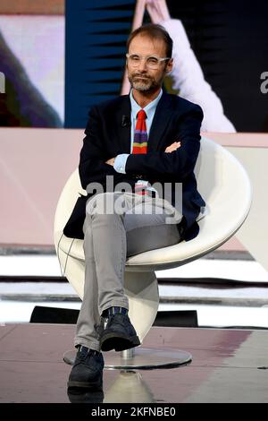 Mailand, Italien. 19.. November 2022. Mailand, Fernsehsendung 'TV Talk' - Francesco Specchia Credit: Independent Photo Agency/Alamy Live News Stockfoto