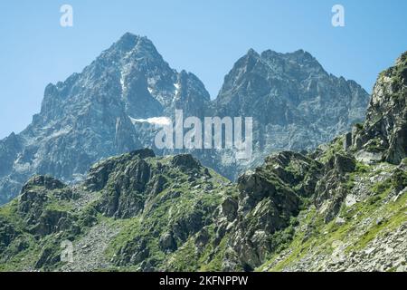 Der herrliche Monviso, ein Berg von 3841 Metern in den Cottischen Alpen im Piemont Stockfoto