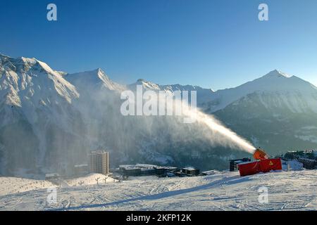 Frankreich. Hautes-Alpes (05) Tal Champsaur, Skigebiet Orcieres 1850, Beschneiung Stockfoto