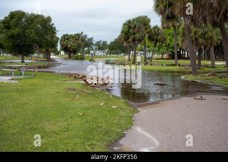 Schäden durch den Ungezwungener Ian wurden auf der MacDill Air Force Base, Florida, am 29. September 2022, gezeigt. Hurrikan Ian landestürf im Südwesten Floridas als Hurrikan der Kategorie 4. Stockfoto