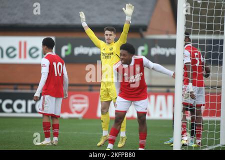 Borehamwood, Großbritannien. 19.. November 2022. James Hillson von Arsenal U23 während des Premier League Cup-Spiels zwischen Arsenal U23 und Stoke City U23 am 19. November 2022 im Meadow Park, Borehamwood, England. Foto von Joshua Smith. Nur zur redaktionellen Verwendung, Lizenz für kommerzielle Nutzung erforderlich. Keine Verwendung bei Wetten, Spielen oder Veröffentlichungen einzelner Clubs/Vereine/Spieler. Kredit: UK Sports Pics Ltd/Alamy Live Nachrichten Stockfoto