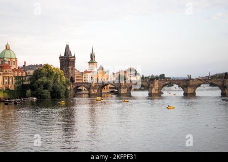 Karlsbrücke in Prag, Tschechische Republik, Europa. Stockfoto