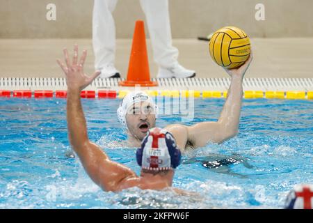 Piscina Scandone, Napoli, Italien, 19. November 2022, Tyler Abramson von CN Posillipo während des Spiels CN Posillipo gegen Iren Genova Quinto - Waterpolo Ital Serie A Stockfoto