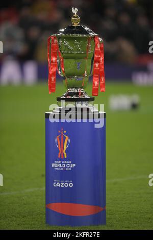 Old Trafford, Manchester, Lancashire, Großbritannien. 19.. November 2022. Rugby League World Cup Final, Australien gegen Samoa; World Cup Trophy Credit: Action Plus Sports/Alamy Live News Stockfoto