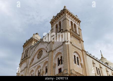 Acropolium von Karthago in Tunesien. Auch bekannt als Saint Louis Cathedral. Unesco-Weltkulturerbe. Archäologische Stätte von Karthago. Stockfoto