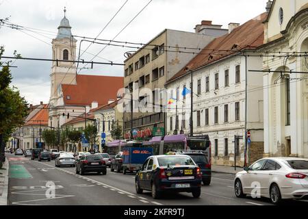 Cluj-Napoca, Rumänien - 17. September 2022: Sora Shopping Center am 21. Dezember Boulevard. Dieses Bild ist nur für redaktionelle Zwecke gedacht. Stockfoto