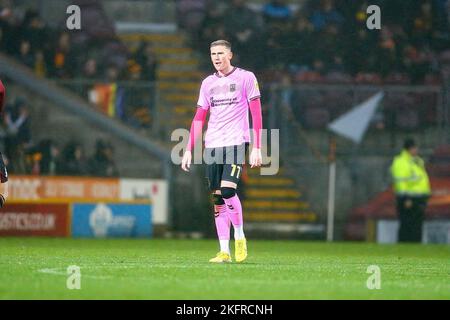 The University of Bradford Stadium, Bradford, England - 19.. November 2022 Mitch Pinnock (11) of Northampton Town - während des Spiels Bradford City gegen Northampton Town, Sky Bet League Two, 2022/23, The University of Bradford Stadium, Bradford, England - 19.. November 2022 Credit: Arthur Haigh/WhiteRoseFotos/Alamy Live News Stockfoto