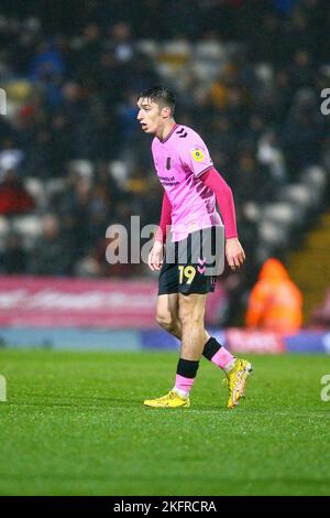 The University of Bradford Stadium, Bradford, England - 19.. November 2022 Kieron Bowie (19) of Northampton Town - während des Spiels Bradford City gegen Northampton Town, Sky Bet League Two, 2022/23, The University of Bradford Stadium, Bradford, England - 19.. November 2022 Credit: Arthur Haigh/WhiteRoseFotos/Alamy Live News Stockfoto