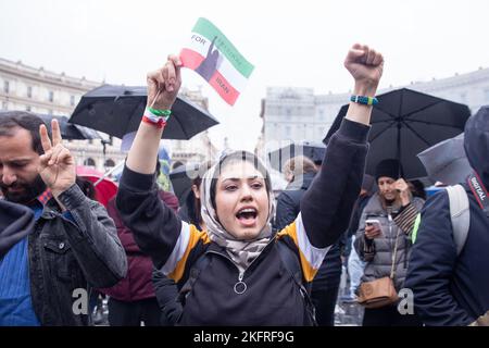 Rom, Italien. 19.. November 2022. Demonstration in Rom durch in Italien lebende iranische Studenten, um gegen das iranische Regime zu protestieren (Foto: © Matteo Nardone/Pacific Press via ZUMA Press Wire) Stockfoto