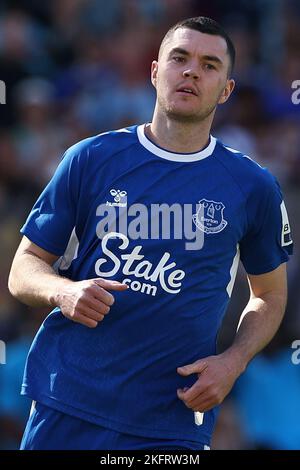 Sydney, Australien. 20.. November 2022. Michael Keane von Everton sieht nach einem Strafstoß während des Sydney Super Cup Spiels Celtic gegen Everton im Accor Stadium, Sydney, Australien, 20.. November 2022 (Foto von Patrick Hoelscher/News Images) Credit: News Images LTD/Alamy Live News Stockfoto