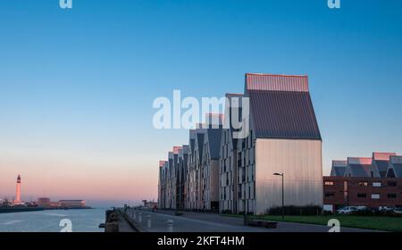 Dünkirchen, Frankreich, 14. 2022. November, Apartmenthäuser in Dünkirchen, Morgen. Stockfoto