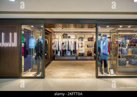 HONGKONG, CHINA - CA. DEZEMBER 2019: Dunhill-Schaufenster in Hongkong Stockfoto