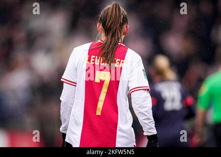 DUIVENDRECHT, NIEDERLANDE - 20. NOVEMBER: Romee Leuchter von Ajax während des niederländischen Azerion Womens Eredivisie-Spiels zwischen Ajax und PSV Eindhoven am 20. November 2022 in De Toekomst in Duivendrecht, Niederlande (Foto: Patrick Goosen/Orange Picches) Stockfoto