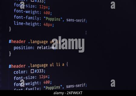 Programm-Code auf einem monitor Stockfoto