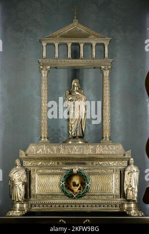 Rom. Italien. Sant'Agnese in Agone (Sant'Agnese auf der Piazza Navona). Reliquiar mit dem Schädel von St. Agnes. Stockfoto
