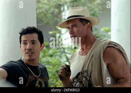 JOHN LEGUIZAMO, ARNOLD SCHWARZENEGGER, KOLLATERALSCHÄDEN, 2002 Stockfoto