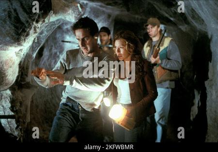 DAVID ARQUETTE, KARI WUHRER, acht LEGGED FREAKS, 2002 Stockfoto