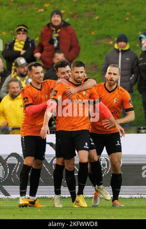 Deinzes Dylan De Belder feiert nach einem Treffer bei einem Fußballspiel zwischen KMSK Deinze und Lierse Kempenzonen am Sonntag, 20. November 2022 in Deinze, am 14. Tag der 'Challenger Pro League' 2022-2023, 1B. Division der belgischen Meisterschaft. BELGA FOTO KURT DESPLENTER Stockfoto