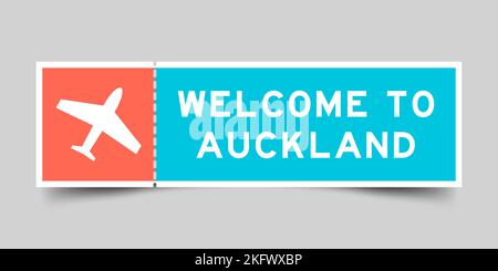 Orangefarbenes und blaues Ticket mit Flugsymbol und Wort Welcome to auckland auf grauem Hintergrund Stock Vektor