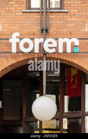 Charleroi, Belgien, 11. November 2022. Forem ist das wallonische Büro für berufliche Bildung und Beschäftigung. Stockfoto