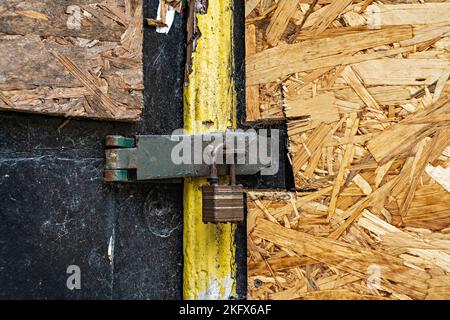 Ladentür an Bord Stockfoto