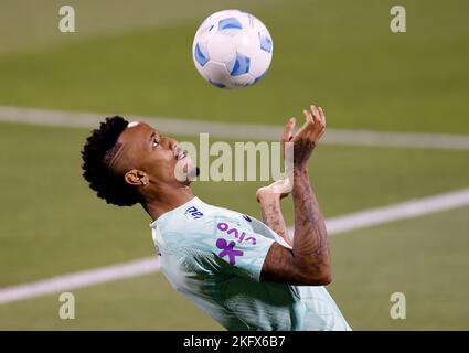 Doha, Catar. 20.. November 2022. Édson Militão während des Trainings der brasilianischen Nationalmannschaft zur FIFA Fußball-Weltmeisterschaft Katar 2022 in Doha, Katar. Kredit: Rodolfo Buhrer/La Imagem/FotoArena/Alamy Live Nachrichten Stockfoto