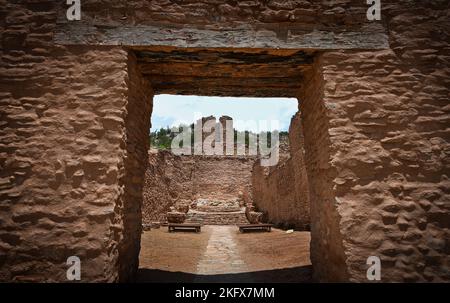 San José de los Jemez Mission Eingang nahe der Mündung des Church Canyon in New Mexico Stockfoto