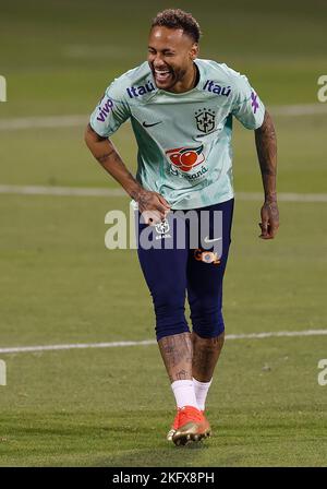 Doha, Catar. 20.. November 2022. Neymar Jr. während des Trainings der brasilianischen Nationalmannschaft zur FIFA Fußball-Weltmeisterschaft Katar 2022 in Doha, Katar. Kredit: Rodolfo Buhrer/La Imagem/FotoArena/Alamy Live Nachrichten Stockfoto