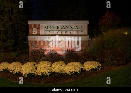 East Lansing MI - 29. Oktober 2022: Michigan State University Eingangsschild Stockfoto