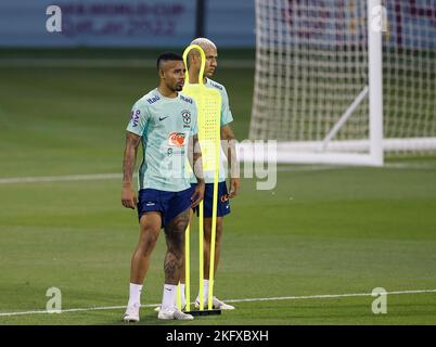 Doha, Catar. 20.. November 2022. Gabriel Jesus und Richarlisson beim Training der brasilianischen Nationalmannschaft für die FIFA Fußball-Weltmeisterschaft Katar 2022 in Doha, Katar. Kredit: Rodolfo Buhrer/La Imagem/FotoArena/Alamy Live Nachrichten Stockfoto