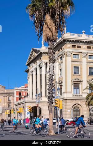 Gobierno Militar de Barcelona Government Building, Barcelona, Spanien, November 2022 (Militärregierung des Barcelona Building) Stockfoto