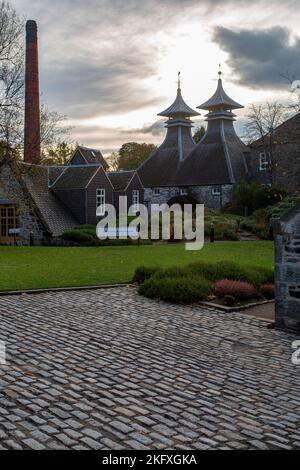 Strathisla Distillery in Keith, die älteste kontinuierlich arbeitende Brennerei in Schottland, Aberdeenshire, Schottland Stockfoto