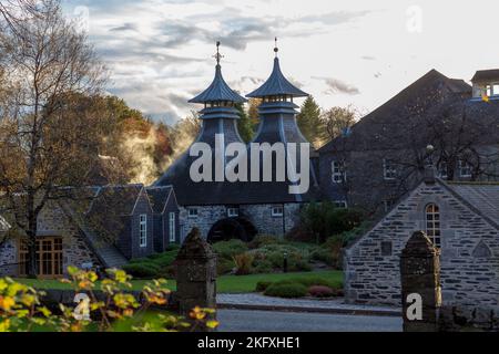 Strathisla Distillery in Keith, die älteste kontinuierlich arbeitende Brennerei in Schottland, Aberdeenshire, Schottland Stockfoto