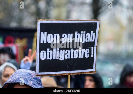 Demonstration in den Straßen von Brüssel gegen Mollahs, Folter, Hijab und Druck gegen Frauen im Iran - Nein zur obligatorischen Hijab |-Demonstration Stockfoto